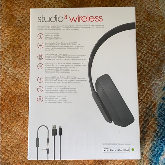 Beats by Dre Studio3 Wireless Over Ear Headphones - Picture 11 of 12